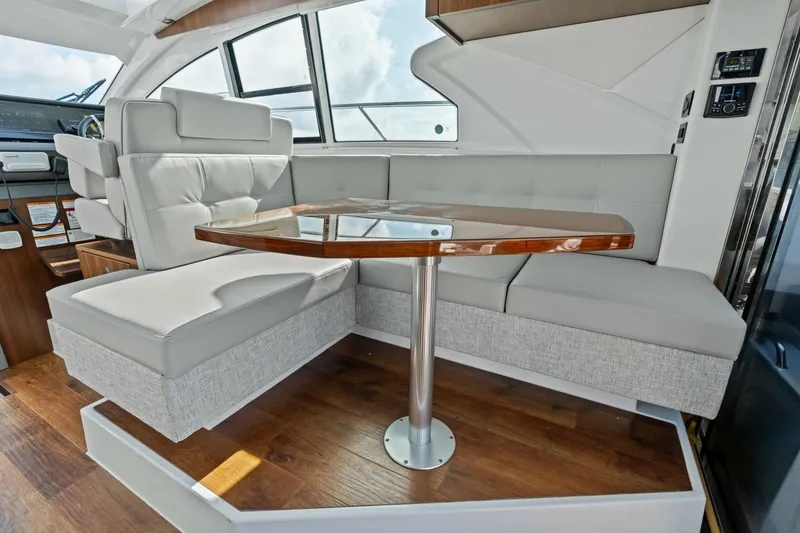 Slide: The Image of 2023 Cruisers Yachts 42 Cantius 2023 Cruisers Yachts 42 Cantius - 7080167