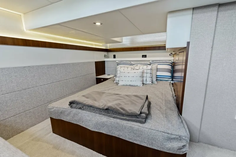 Slide: The Image of Cruisers 42 SARGAM - Stateroom Aft Cruisers 42 SARGAM - Stateroom Aft - 7080164