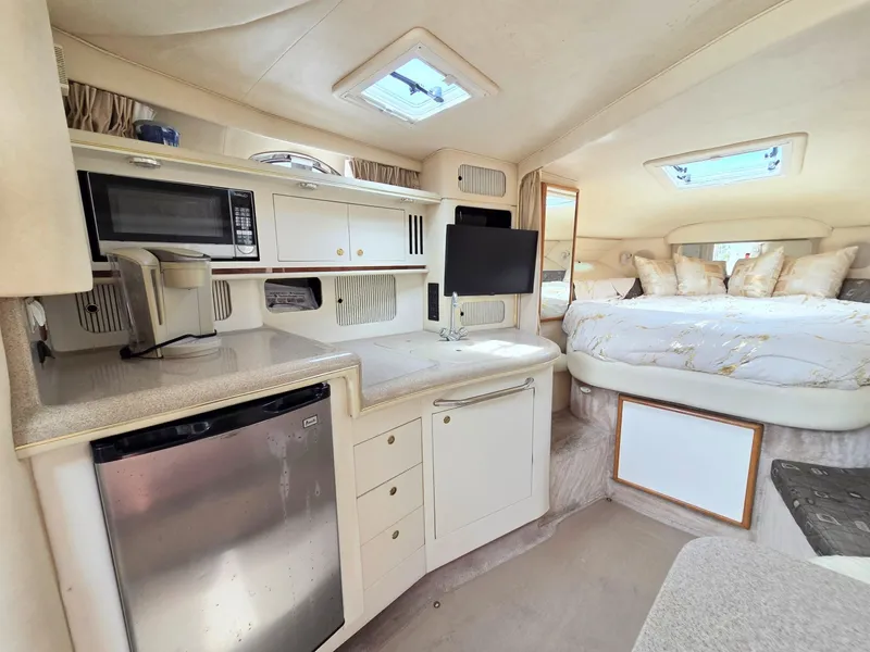 Slide: The Image of Sea Ray 340 Sundancer 2000 - 6305718