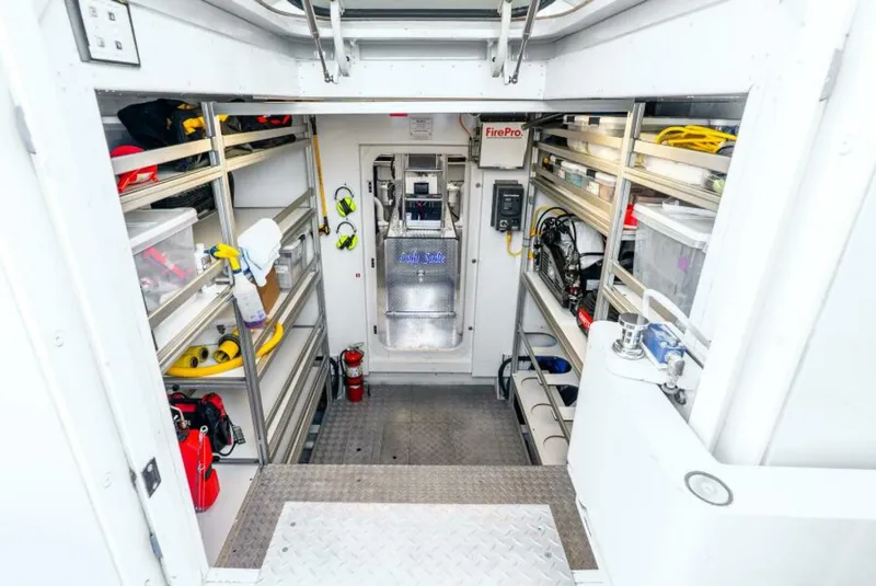 Slide: The Image of Van der Valk LeVen 90 2019 - 7383441