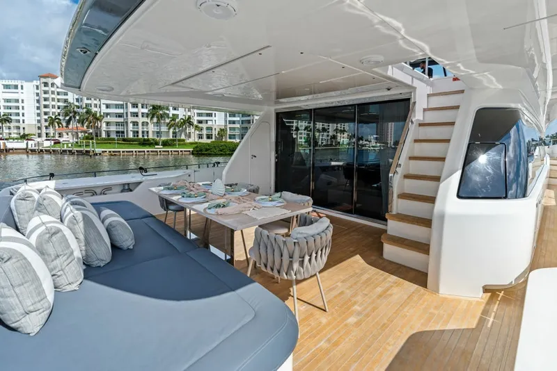 Slide: The Image of Ferretti 850 Motoryacht 2018 - 6306695