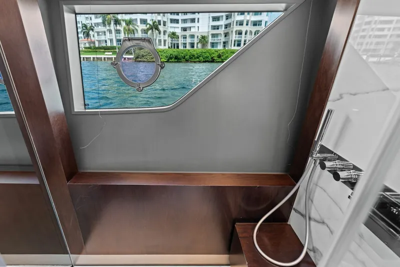 Slide: The Image of Ferretti 850 Motoryacht 2018 - 6306764