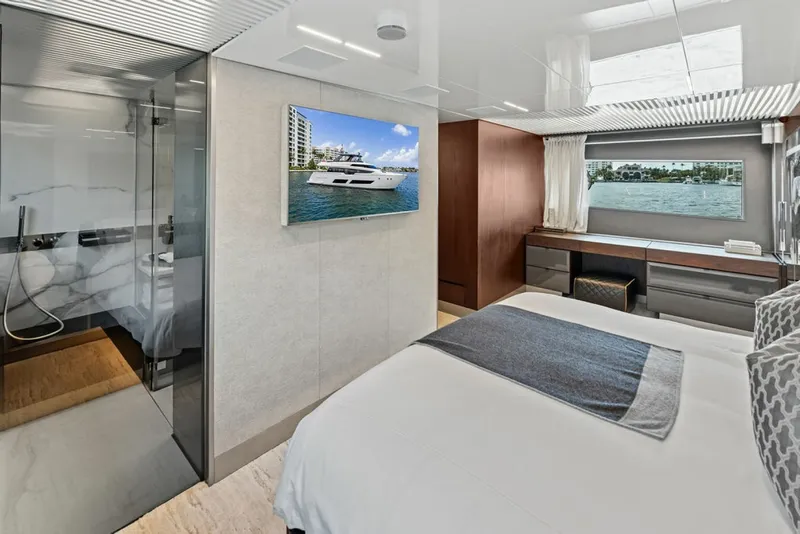 Slide: The Image of Ferretti 850 Motoryacht 2018 - 6306766