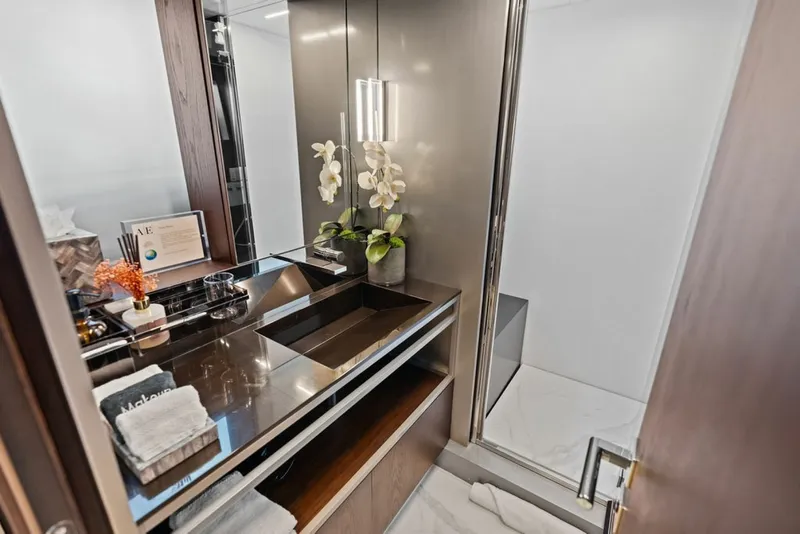 Slide: The Image of Ferretti 850 Motoryacht 2018 - 6306770