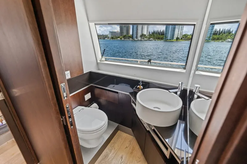 Slide: The Image of Ferretti 850 Motoryacht 2018 - 6306803
