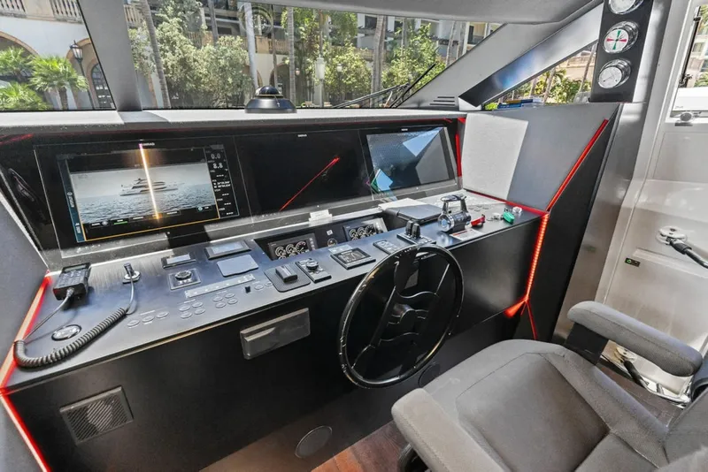 Slide: The Image of Ferretti 850 Motoryacht 2018 - 6306807