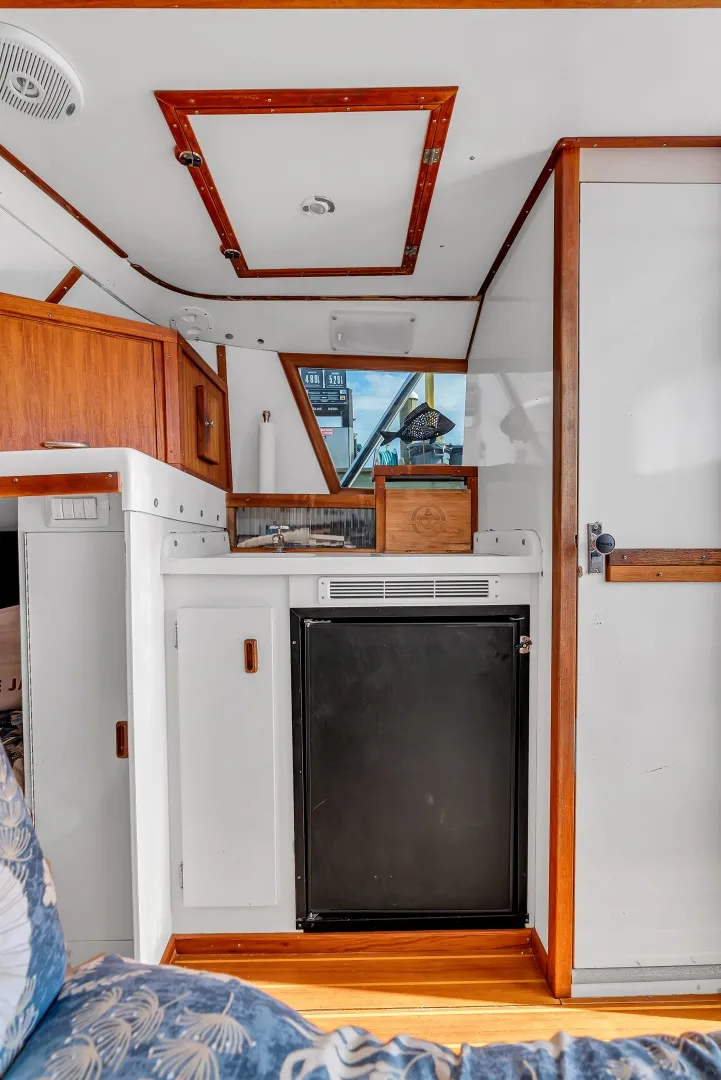 Slide: The Image of Bertram Flybridge Cruiser 1979 - 6454777