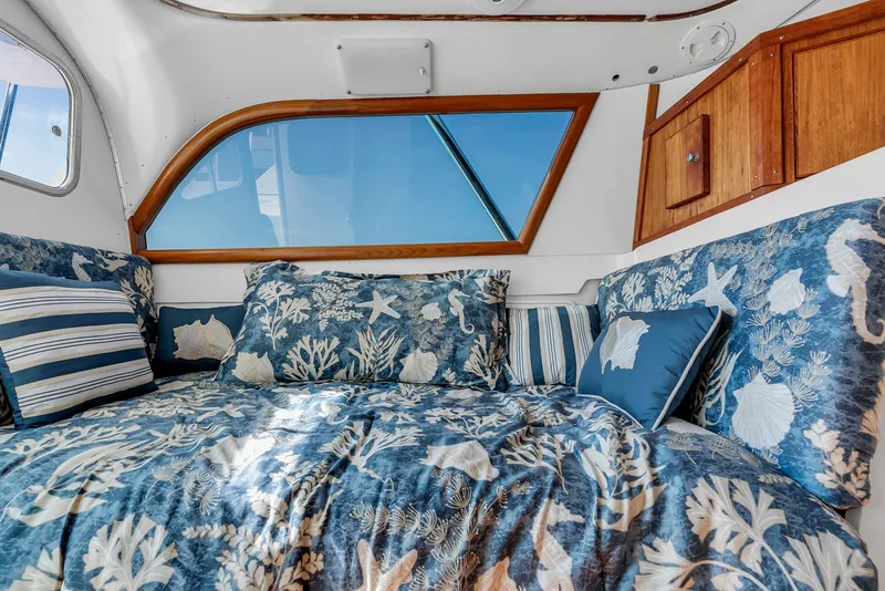 Slide: The Image of Bertram Flybridge Cruiser 1979 - 6454778