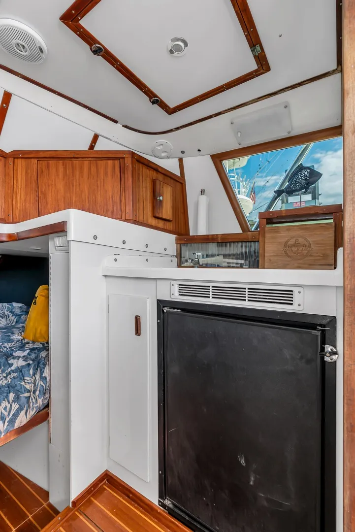 Slide: The Image of Bertram Flybridge Cruiser 1979 - 6454772