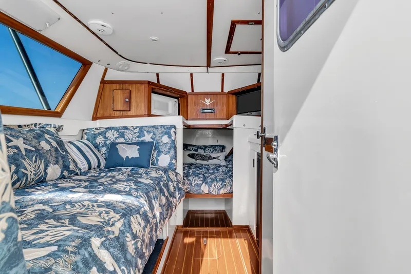 Slide: The Image of Bertram Flybridge Cruiser 1979 - 6454780