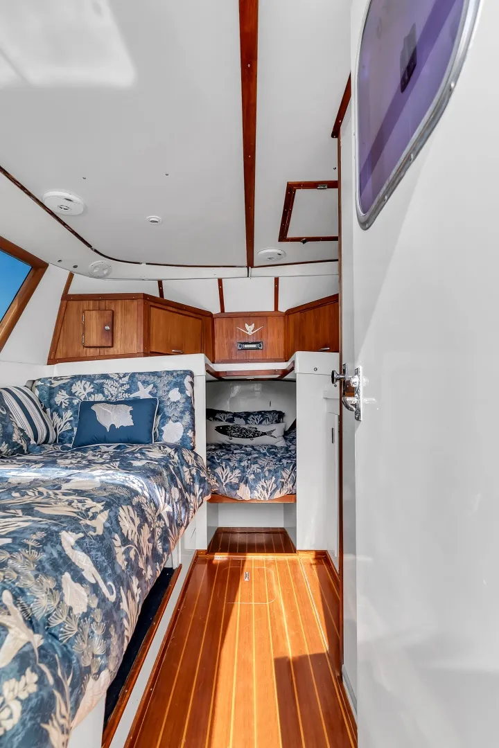 Slide: The Image of Bertram Flybridge Cruiser 1979 - 6454766
