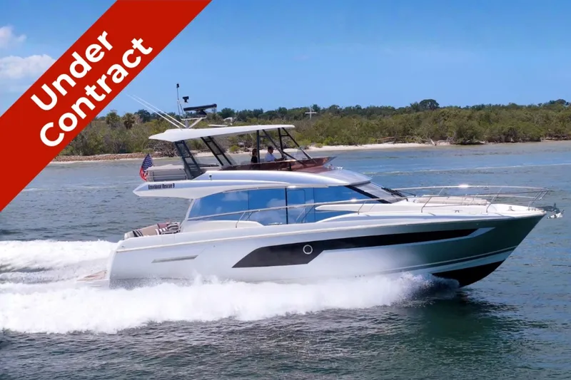 The Image of Prestige 520 Fly 2022 - 8143355