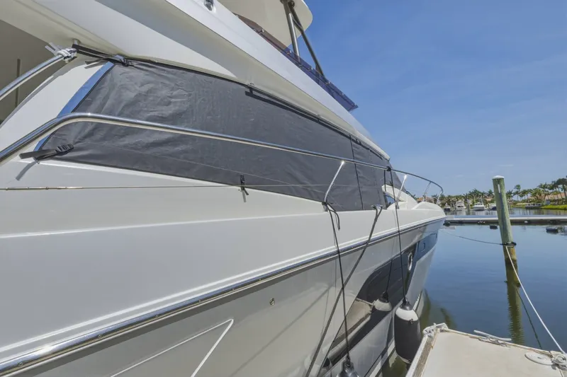 Slide: The Image of Prestige 52 Fly 2022 - 6306987