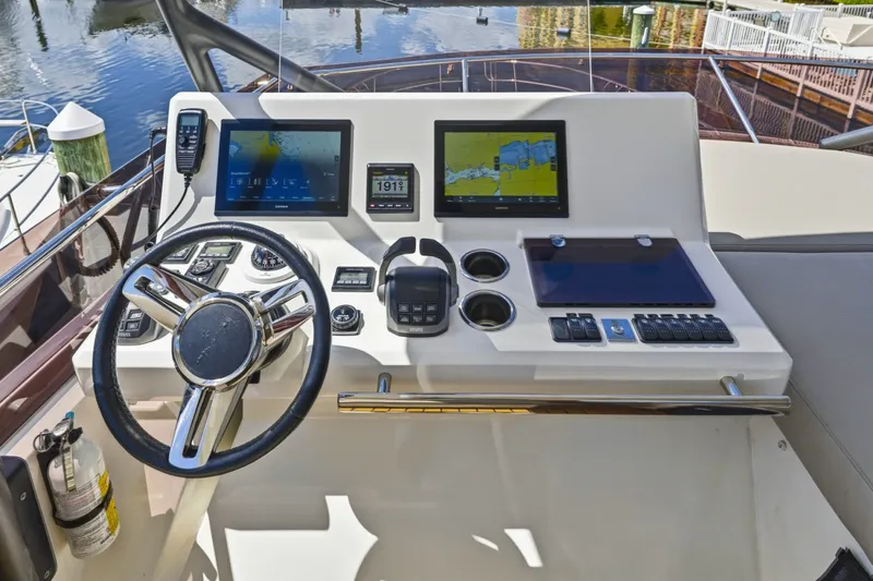 Slide: The Image of Prestige 52 Fly 2022 - 6306877