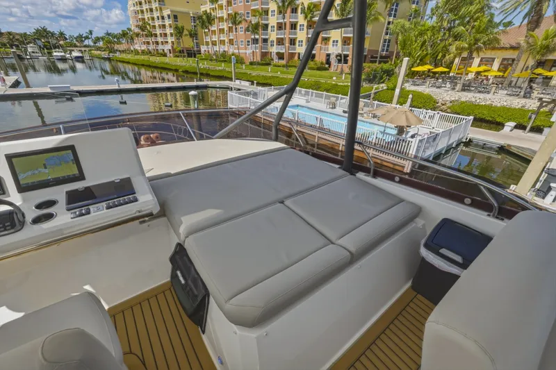 Slide: The Image of Prestige 52 Fly 2022 - 6306882