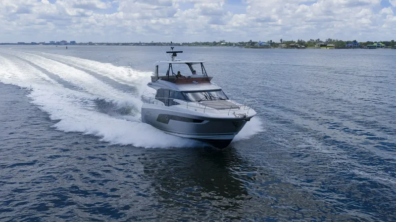 Slide: The Image of Prestige 52 Fly 2022 - 6306893
