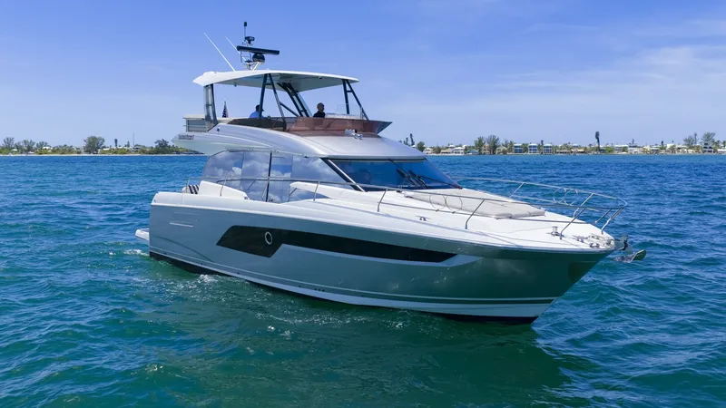Slide: The Image of Prestige 52 Fly 2022 - 6306908