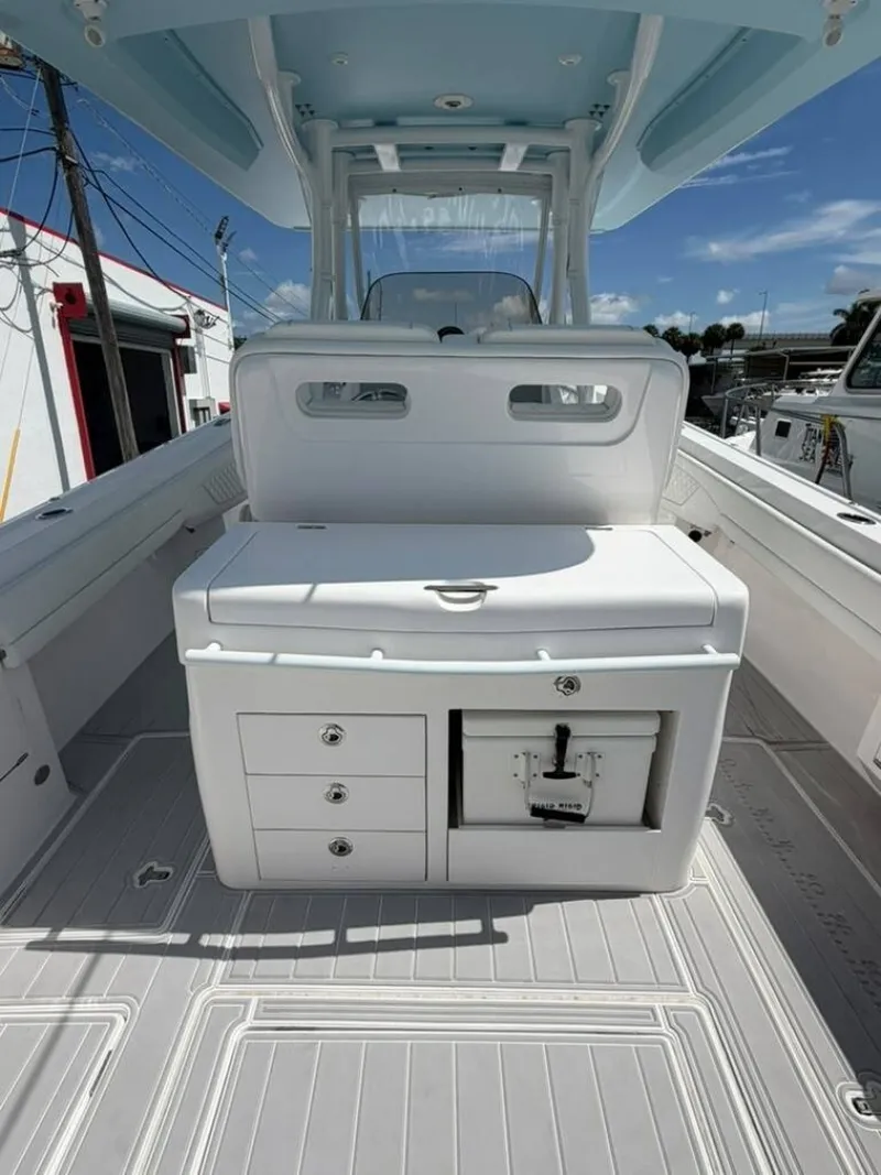Slide: The Image of Intrepid 375 NOMAD 2020 - 6306935