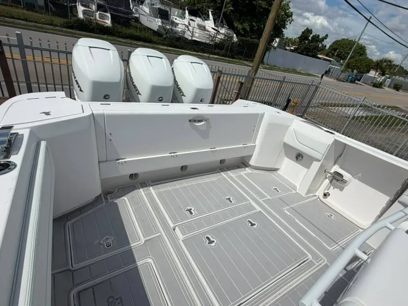 Slide: The Image of Intrepid 375 NOMAD 2020 - 6306936