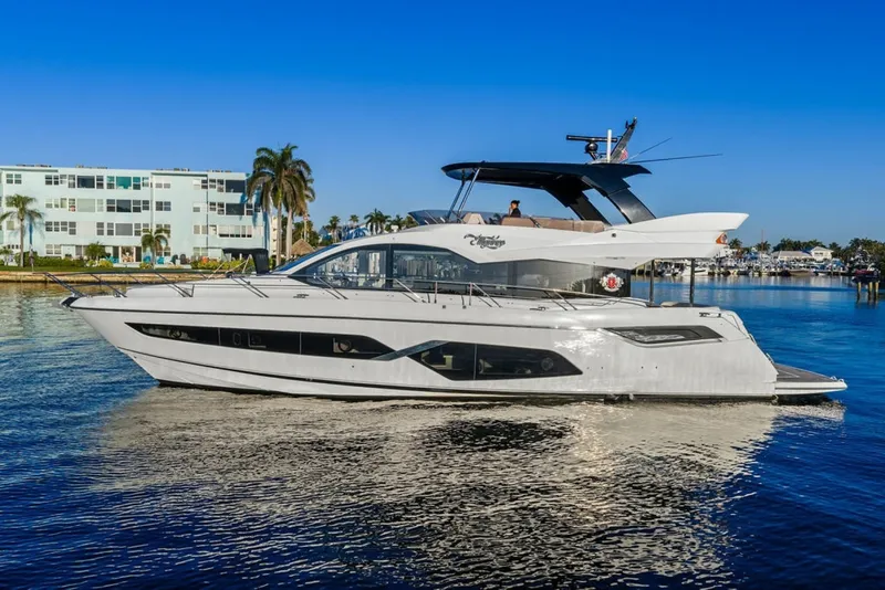 Slide: The Image of Sunseeker Manhattan 68 2021 - 6307046