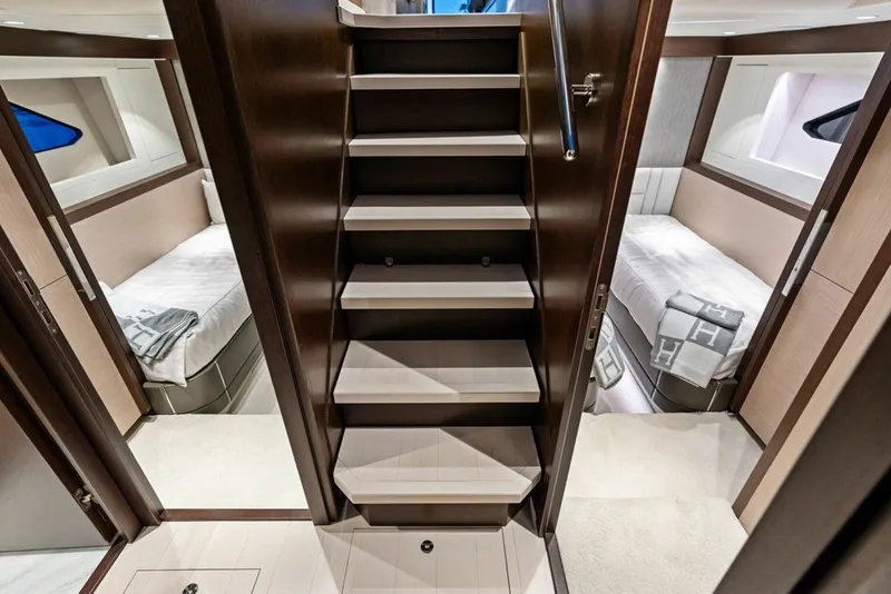 Slide: The Image of Sunseeker Manhattan 68 2021 - 6307131