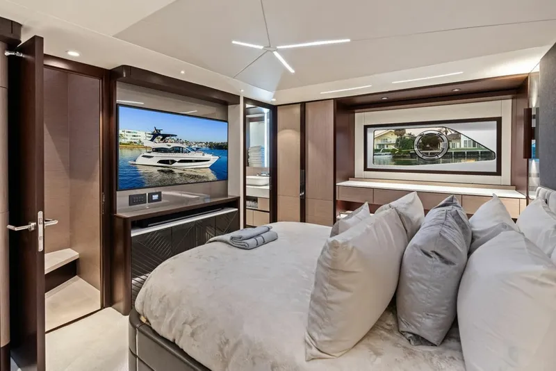 Slide: The Image of Sunseeker Manhattan 68 2021 - 6307149