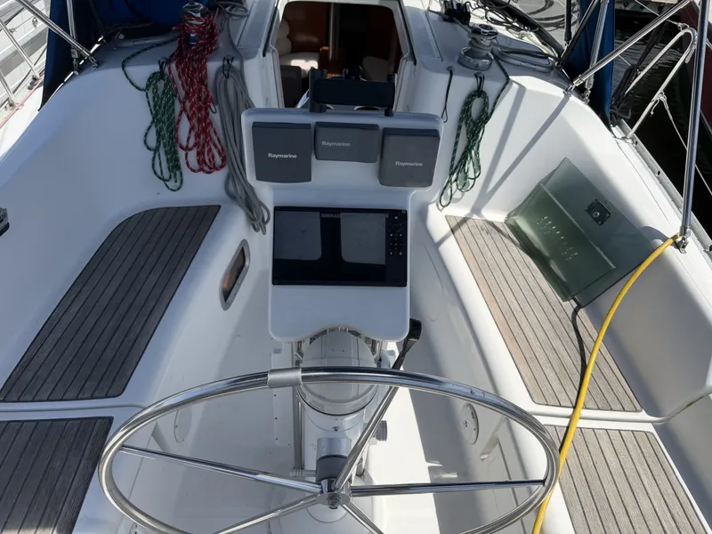 Slide: The Image of Beneteau 343 2007 - 6307040