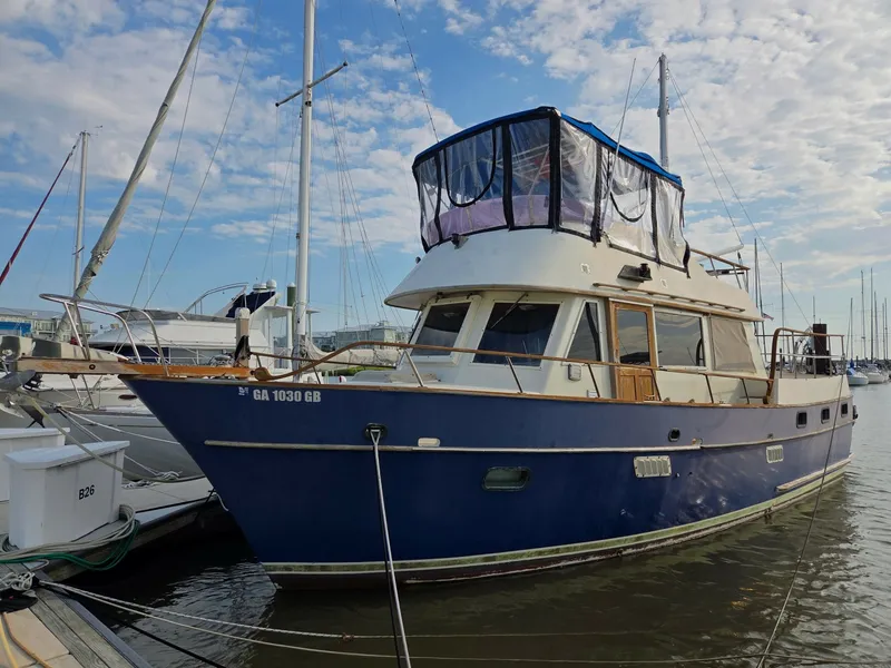 The Image of C&L Sea Ranger Sundeck 39 1982 - 6307391