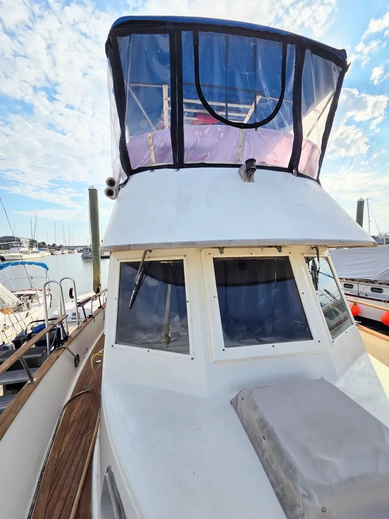 Slide: The Image of C&L Sea Ranger Sundeck 39 1982 - 6307438