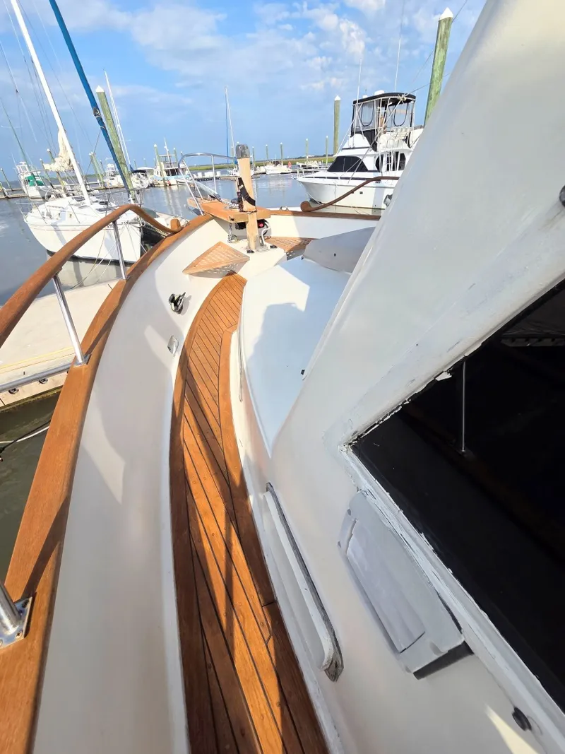 Slide: The Image of C&L Sea Ranger Sundeck 39 1982 - 6307454