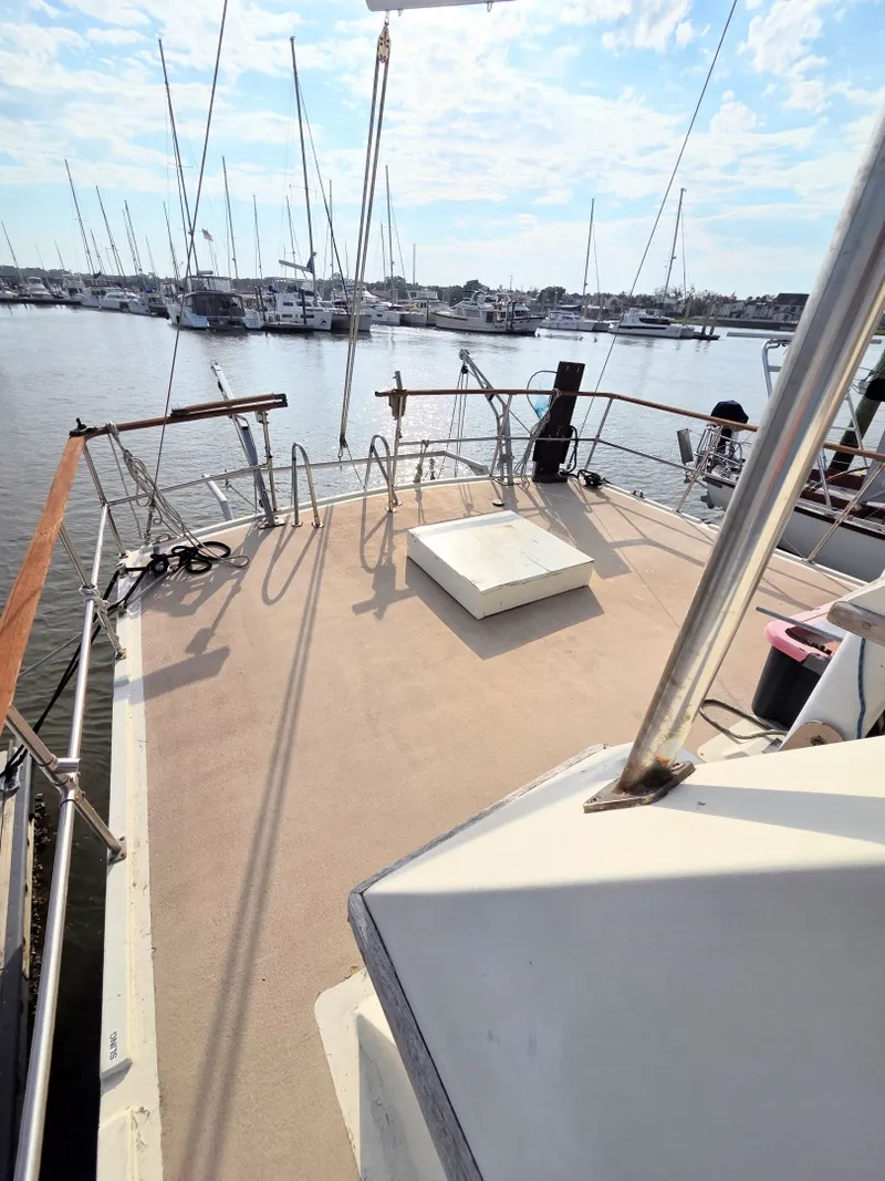 Slide: The Image of C&L Sea Ranger Sundeck 39 1982 - 6307447