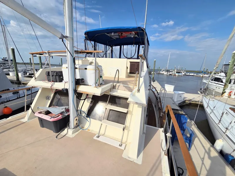 Slide: The Image of C&L Sea Ranger Sundeck 39 1982 - 6307457