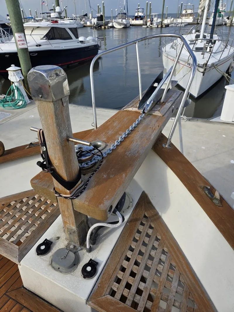 Slide: The Image of C&L Sea Ranger Sundeck 39 1982 - 6307562