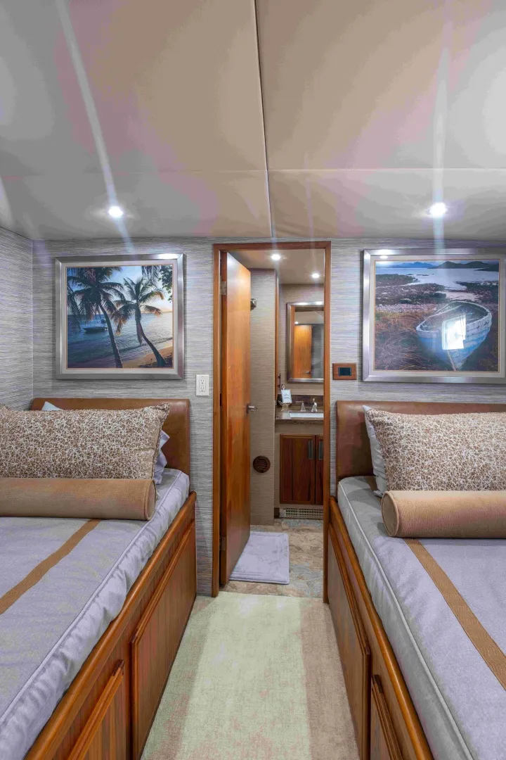Slide: The Image of Offshore 87 1972 - 6307653