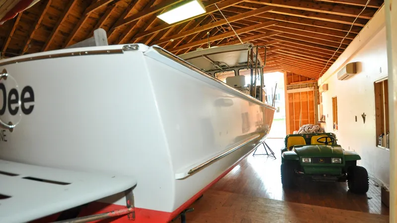 Slide: The Image of 2015 Holland 32 | Dorsey Dee - 6307721
