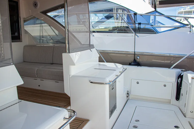 Slide: The Image of Riviera 46 Sports Motor Yacht 2025 - 6307931
