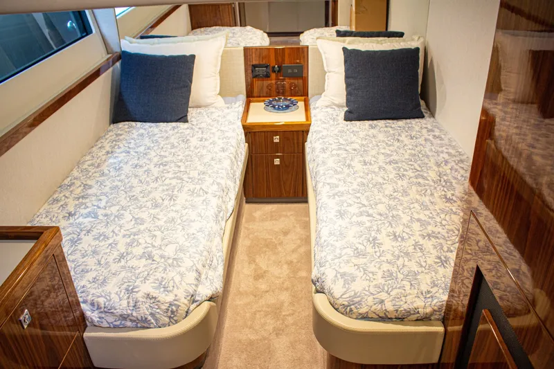 Slide: The Image of Riviera 46 Sports Motor Yacht 2025 - 6307941