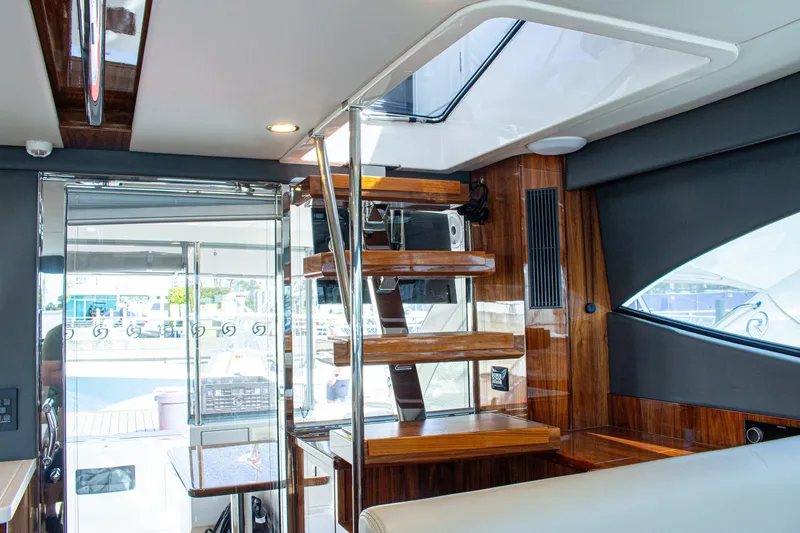Slide: The Image of Riviera 46 Sports Motor Yacht 2025 - 6307949