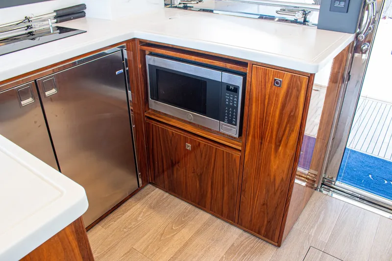 Slide: The Image of Riviera 46 Sports Motor Yacht 2025 - 6307964