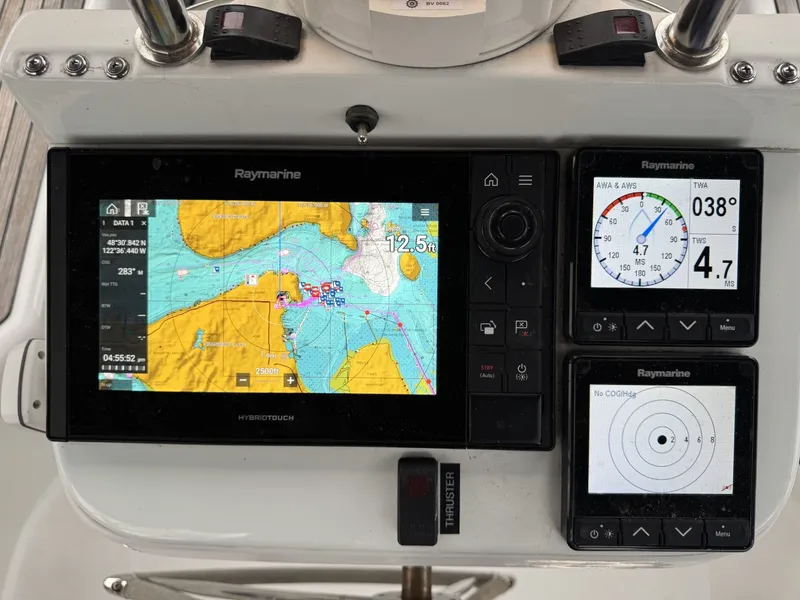 Slide: The Image of Beneteau 423 2004 - 6308761