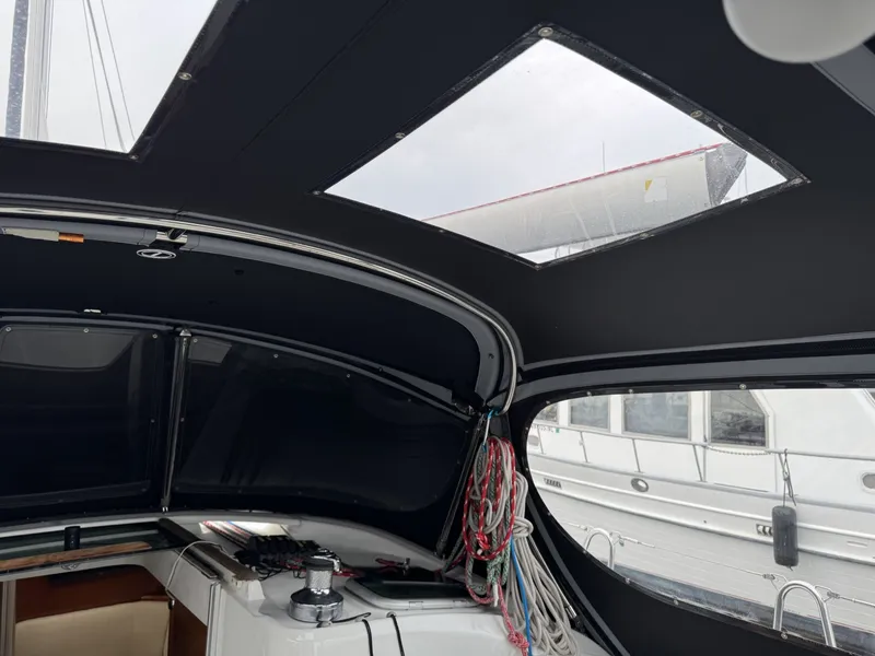Slide: The Image of Beneteau 423 2004 - 6308778