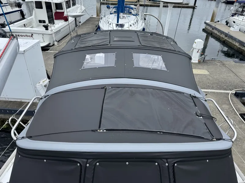 Slide: The Image of Beneteau 423 2004 - 6308528