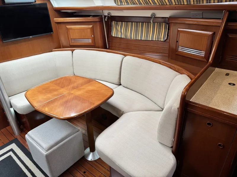 Slide: The Image of Beneteau 423 2004 - 6308551