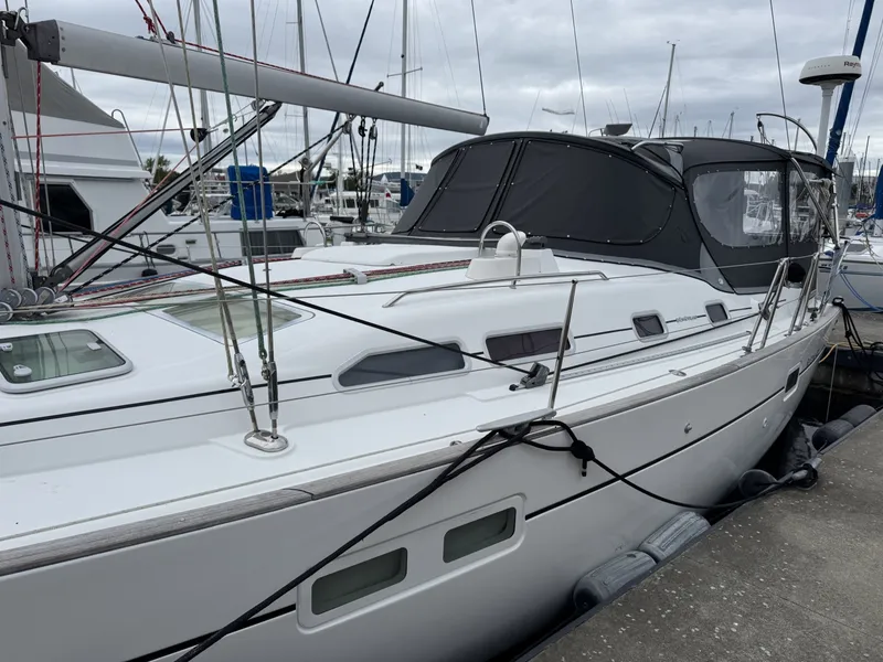 Slide: The Image of Beneteau 423 2004 - 6308505