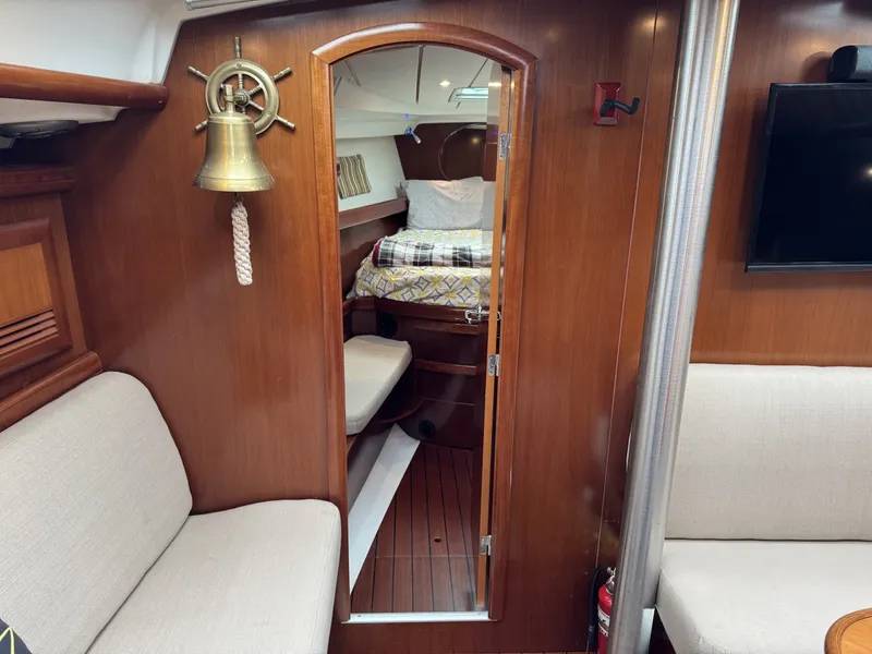 Slide: The Image of Beneteau 423 2004 - 6308597