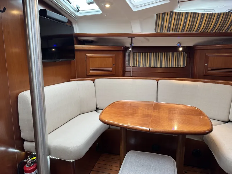 Slide: The Image of Beneteau 423 2004 - 6308605