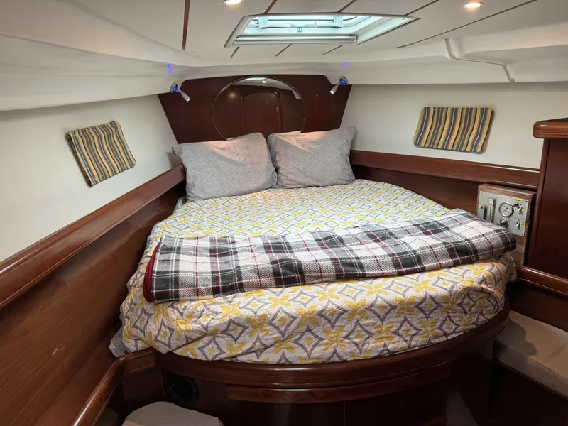 Slide: The Image of Beneteau 423 2004 - 6308615
