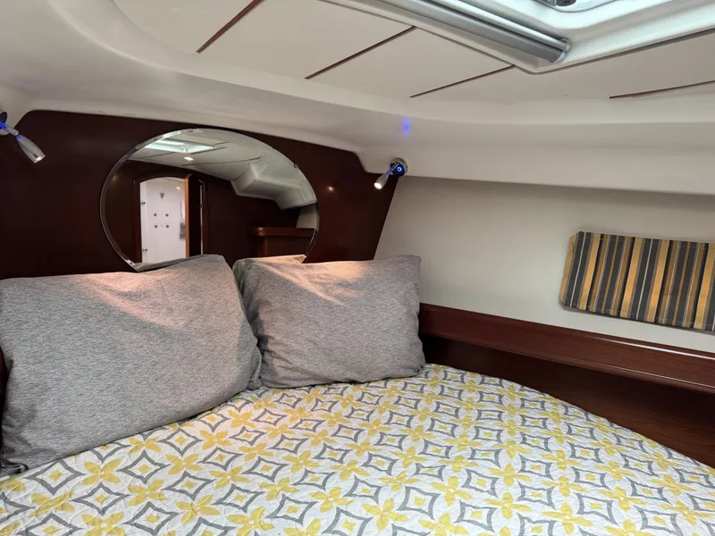 Slide: The Image of Beneteau 423 2004 - 6308622