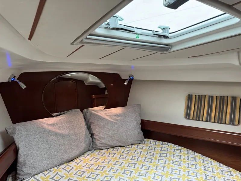 Slide: The Image of Beneteau 423 2004 - 6308625