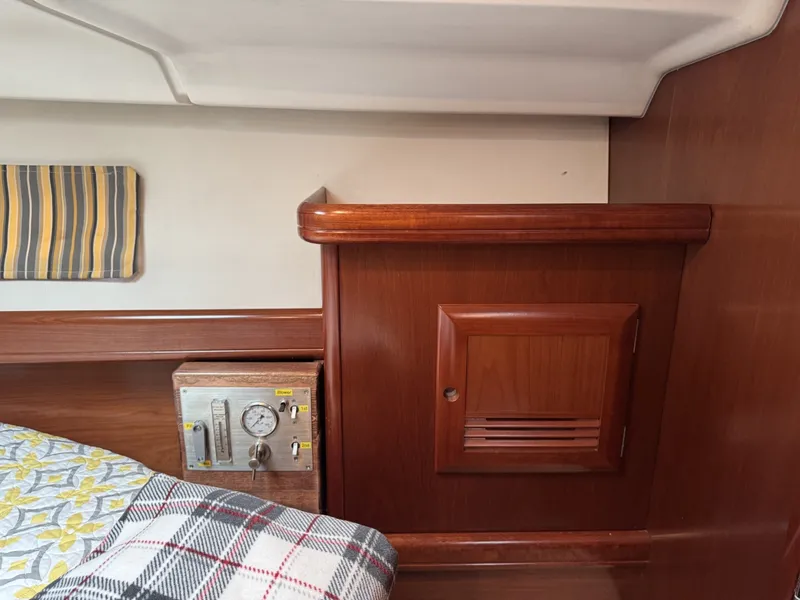 Slide: The Image of Beneteau 423 2004 - 6308627